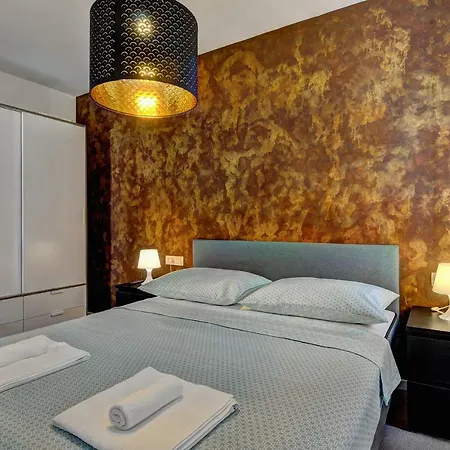 Apartman M * Pula